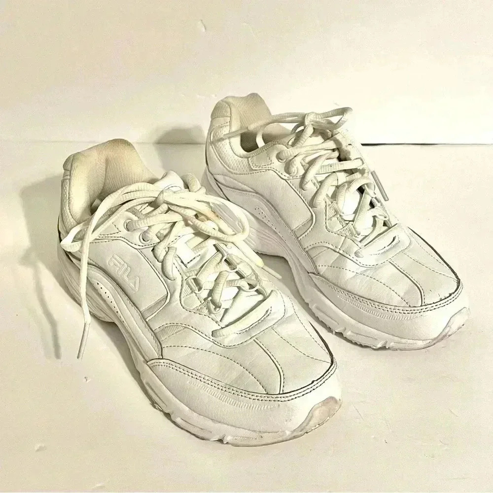 Fila Women's Size 9 Tennis Shoes Dad Sneakers White